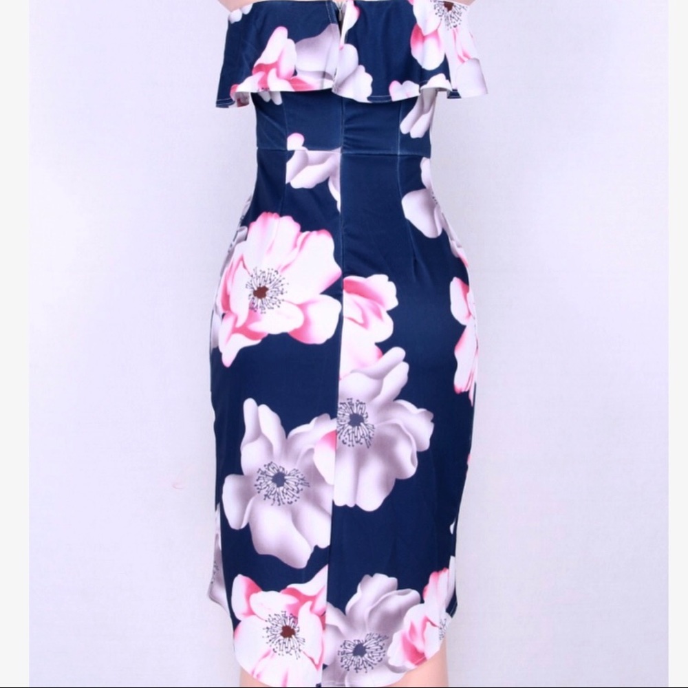 🚨Flash sale! Tallulah off-the-shoulder dress! - Picture 4 of 6